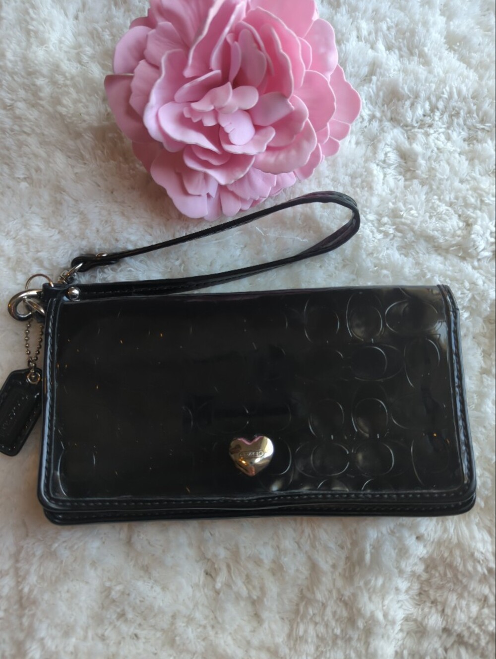 Coach Patent Leather Black Wristlet Wallet With Silver Heart Logo + Hangtag Rare
